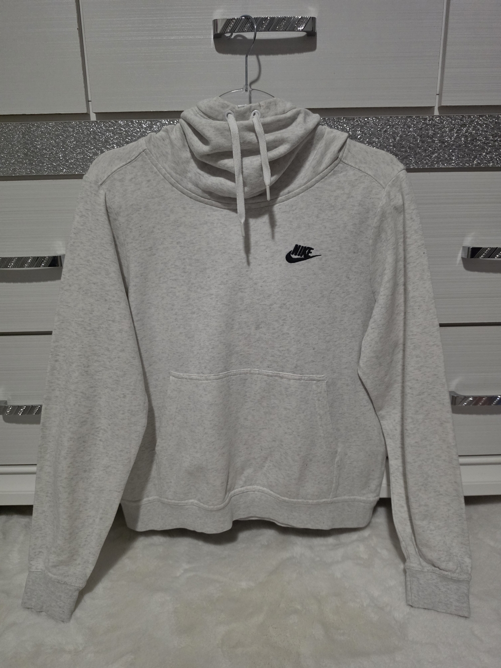 Nike Women’s Heather Light Gray Pullover Hoodie with Funnel Neck